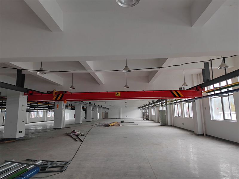 電動雙梁橋式起重機(jī) 電動雙梁橋式起重機(jī)